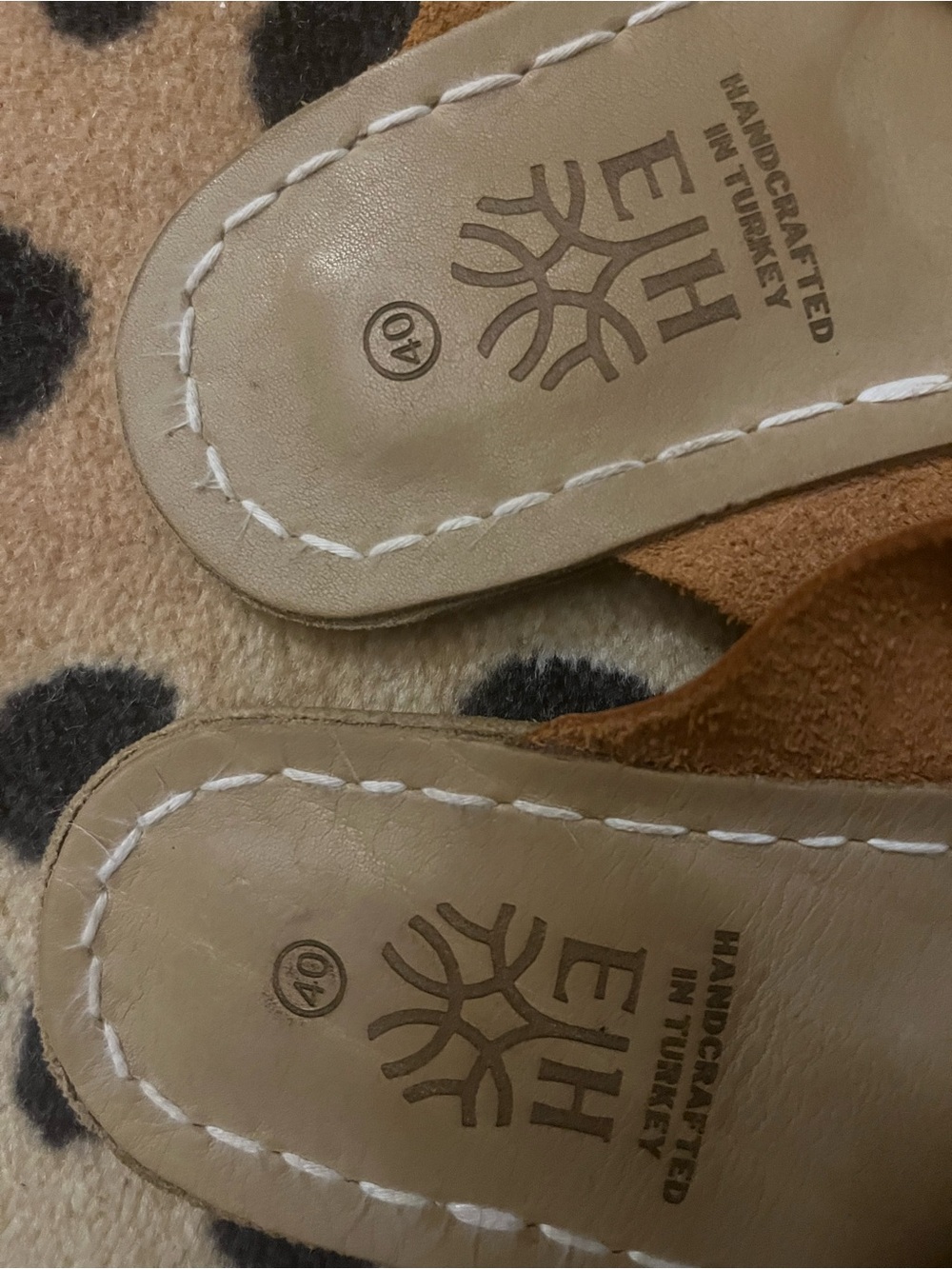 Earthing Harmony criss cross leather slipper sandal flats - Picture 4 of 4